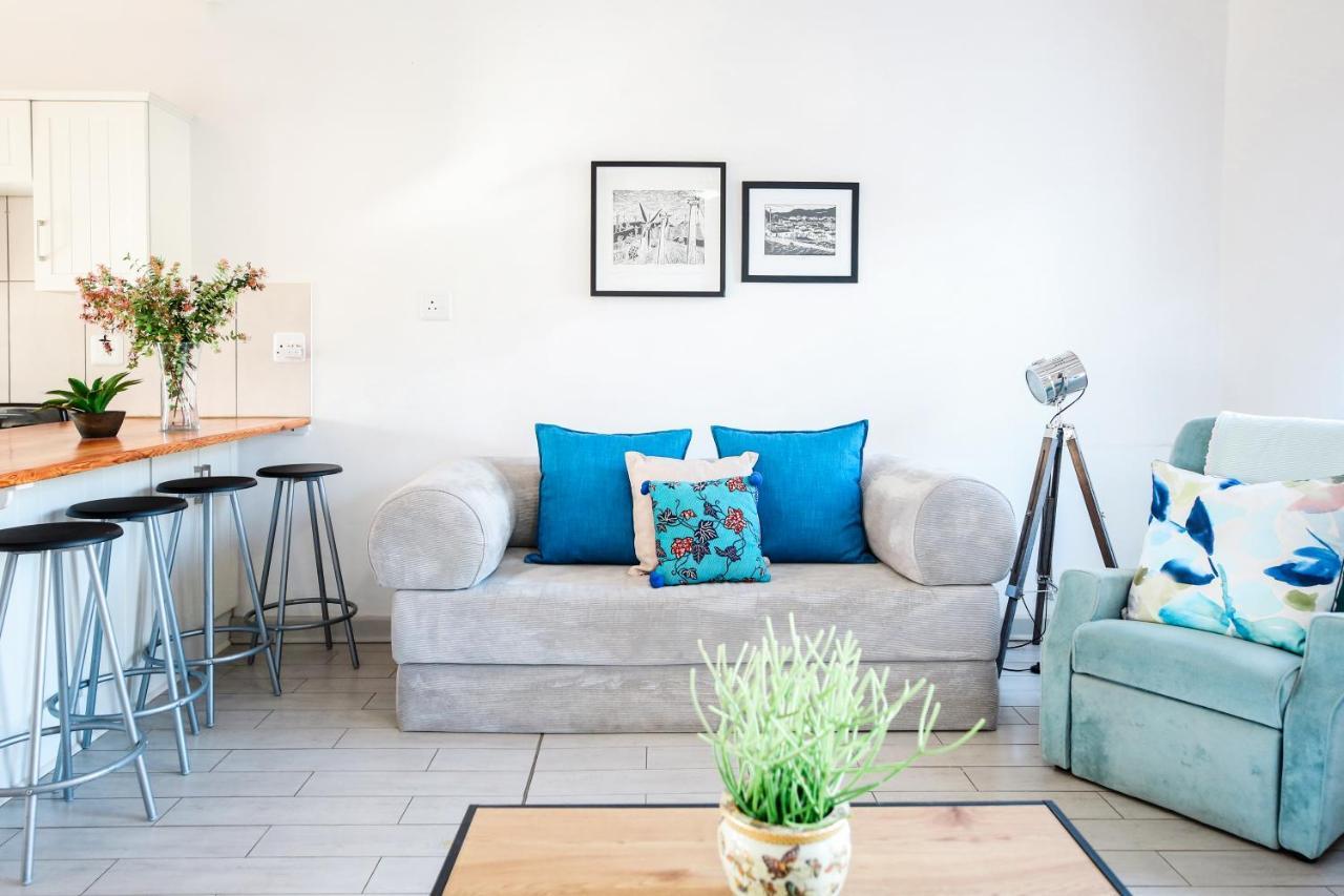 River Bend Guesthouses Graaff-Reinet エクステリア 写真