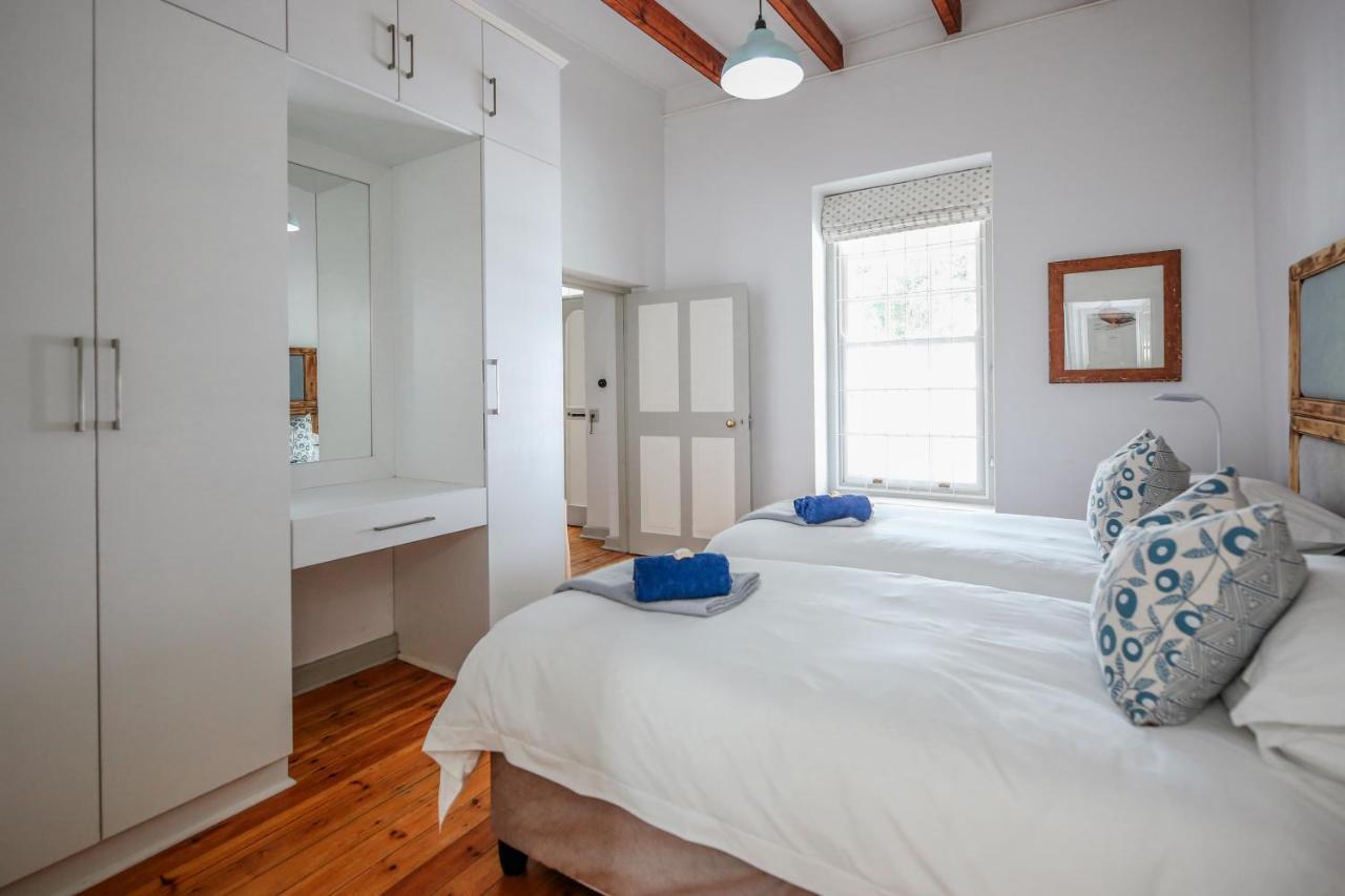 River Bend Guesthouses Graaff-Reinet エクステリア 写真