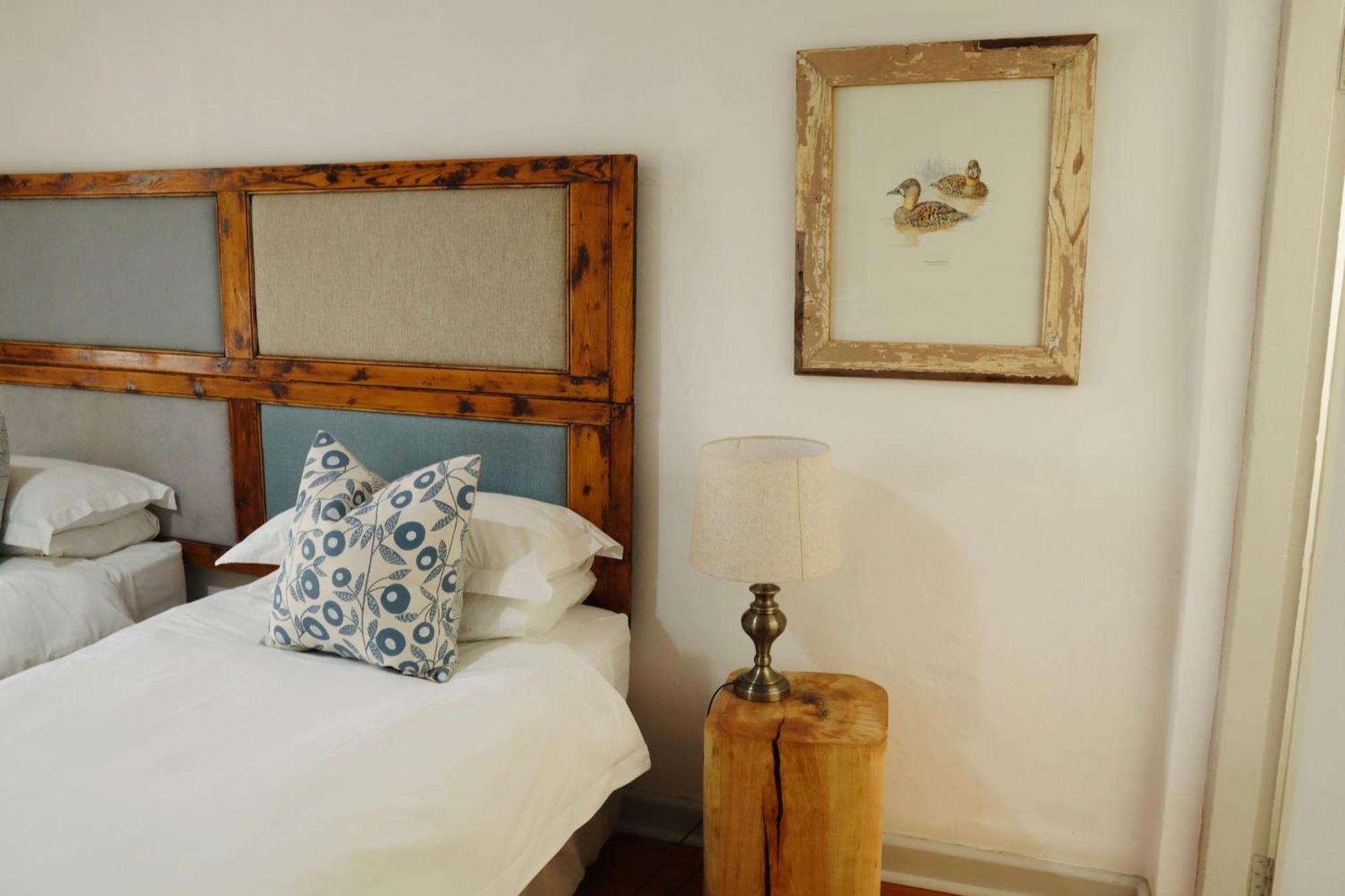 River Bend Guesthouses Graaff-Reinet エクステリア 写真