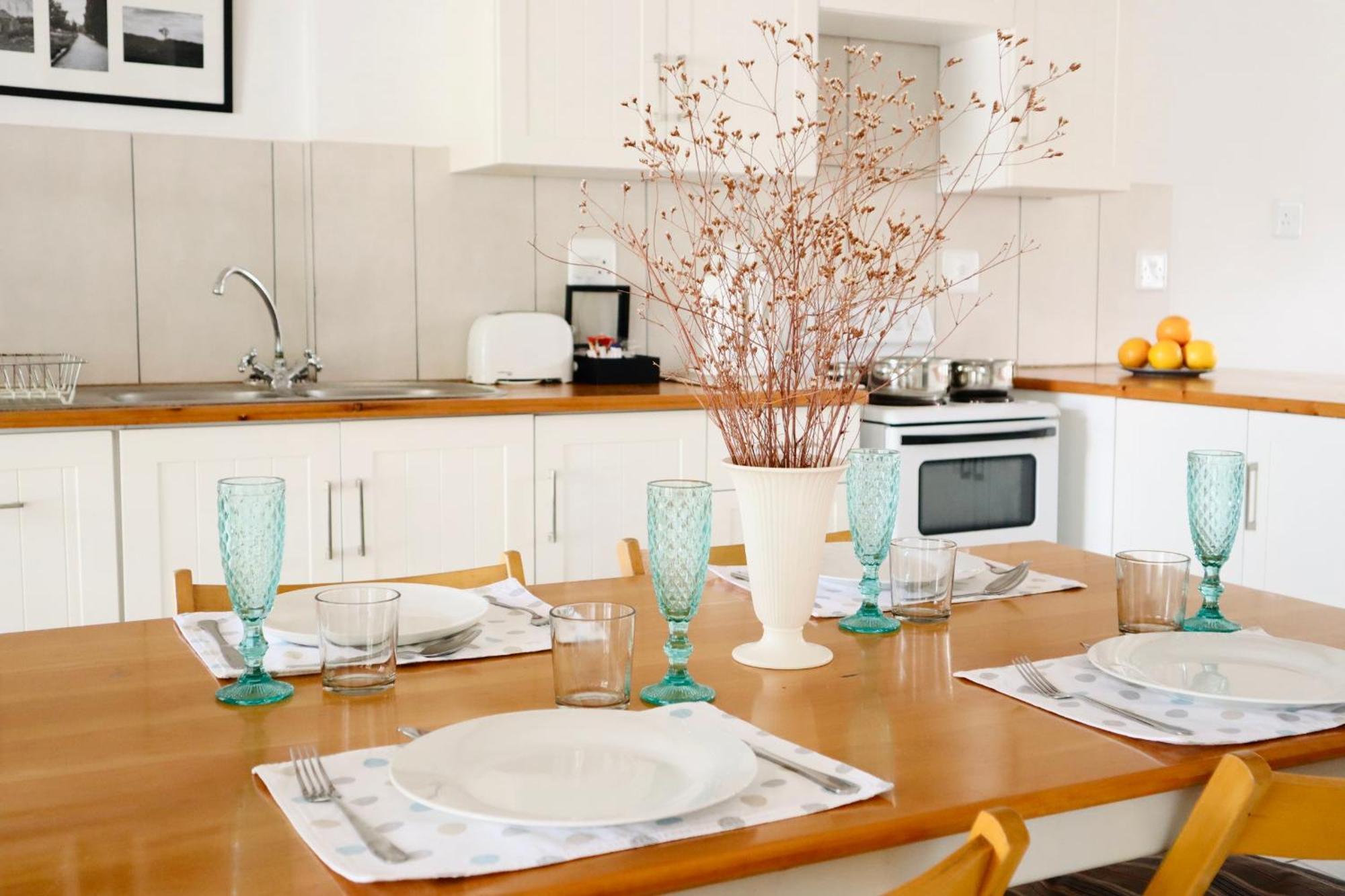 River Bend Guesthouses Graaff-Reinet エクステリア 写真